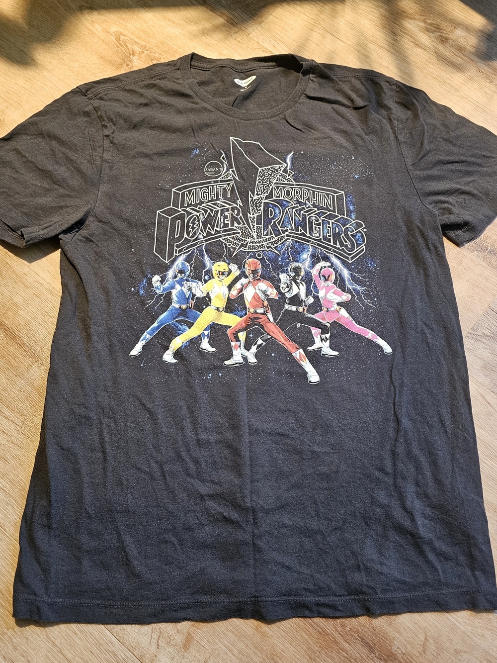Old Navy Mighty Morphin Power Rangers graphic t-shirt medium mens sabans